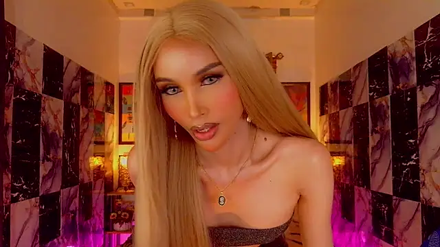 SeductiveSamanthaTS online show from 18, 2, 2026