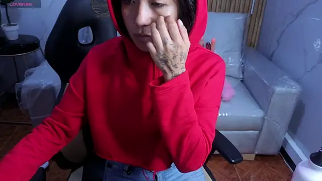 Lynn turner online show from 2, 4, 2026