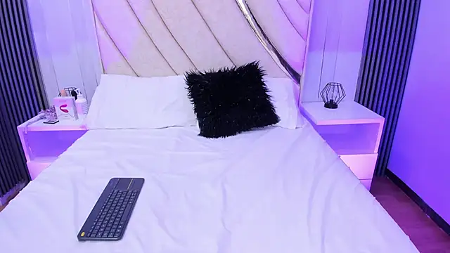 Snapshot of Sotf_Charlotte chatting on 15, 2, 2026 Sotf Charlotte online show from 15, 2, 2026