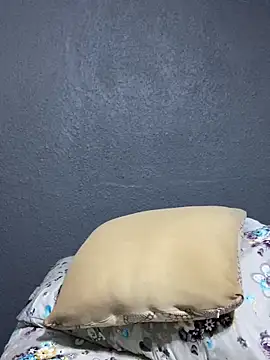 MeekyCurvyAss online show from 6, 2, 2026