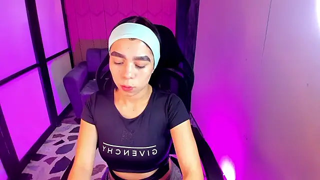 GemmaBrown online show from 6, 3, 2026