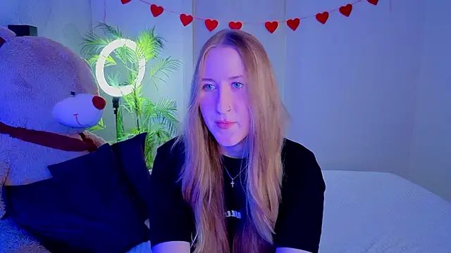 CassieReborn online show from 28, 2, 2026