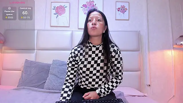 double temptation  online show from 15, 4, 2026