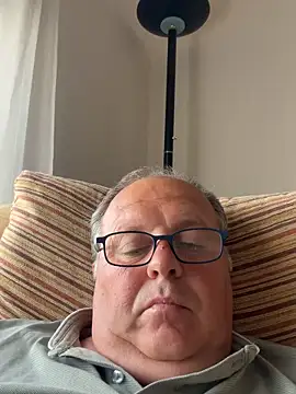 Snapshot of YachtCaptain10 chatting on 11, 5, 2026 YachtCaptain10 online show from 11, 5, 2026