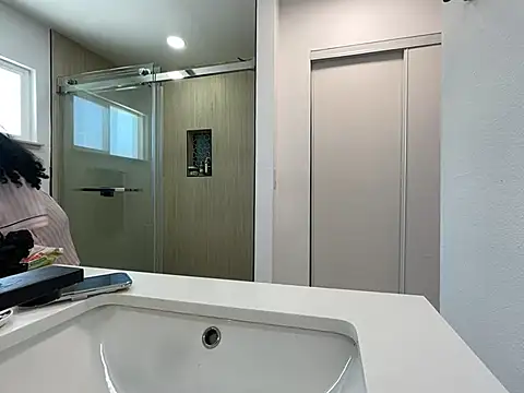 Anadia Starr online show from 5, 4, 2026