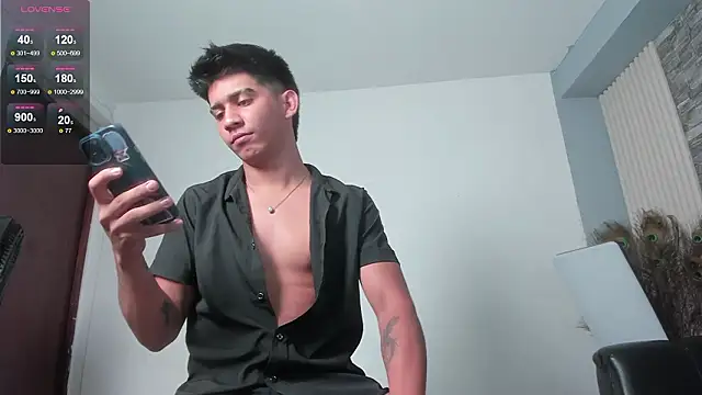 Thiago Olsen online show from 4, 2, 2026