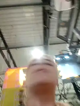 Shirley0810 online show from 22, 4, 2026