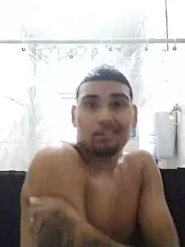 Snapshot of MickeySexyyy chatting on 14, 5, 2026 MickeySexyyy online show from 14, 5, 2026