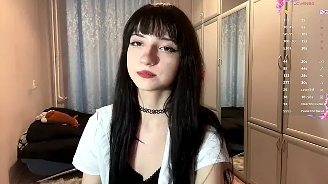 UrBabeLuna online show from 1, 4, 2026