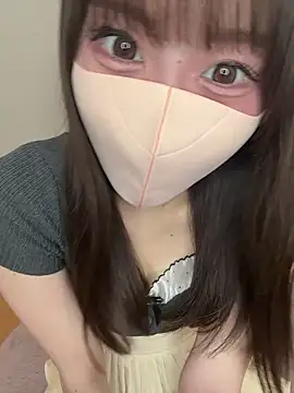 Snapshot of momo_mm chatting on 18, 7, 2026 momo mm online show from 18, 7, 2026