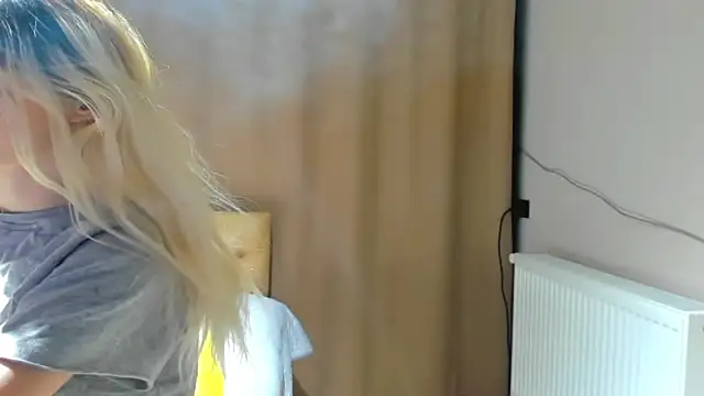 Snapshot of Lesyalisss chatting on 23, 4, 2026 Lesyalisss online show from 23, 4, 2026