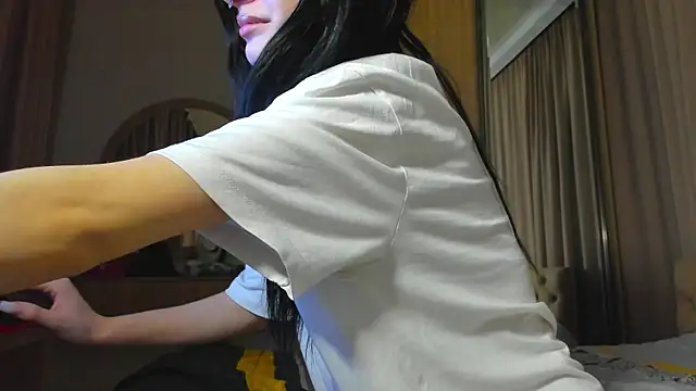 Snapshot of Lesyalisss chatting on 14, 5, 2026 Lesyalisss online show from 14, 5, 2026