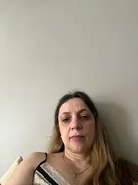 ShyFlameLive online show from 22, 4, 2026