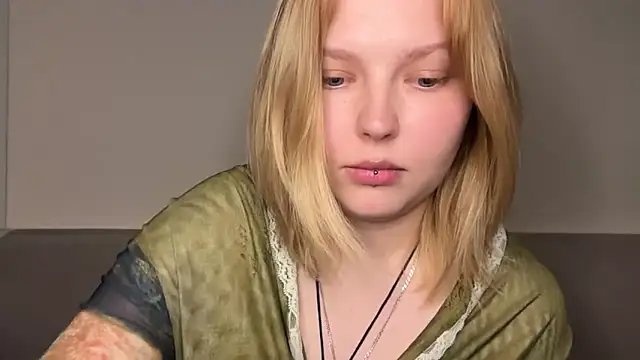 Snapshot of Ophelia_Ritz chatting on 29, 5, 2026 Ophelia Ritz online show from 29, 5, 2026
