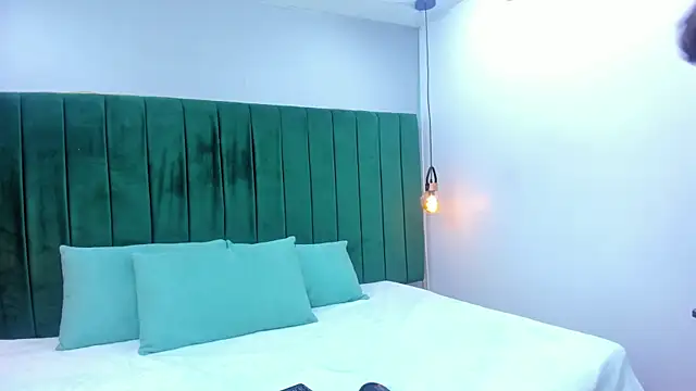 Amber-Horney online show from 1, 4, 2026