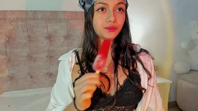 Jennifer Lee  online show from 17, 2, 2026