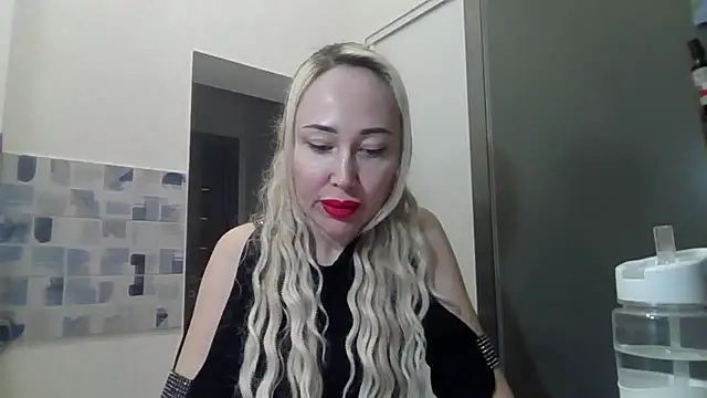 Snapshot of NanaGold2992 chatting on 2, 3, 2026 NanaGold2992 online show from 2, 3, 2026