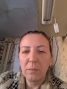 LinaSwan471 online show from 1, 2, 2026