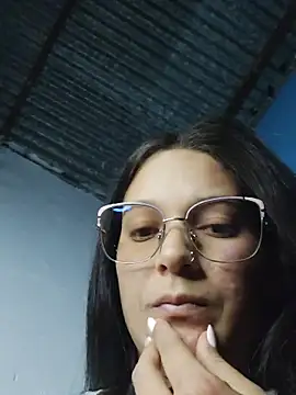 Snapshot of Perla_and_Maikol chatting on 11, 2, 2026 Perla and Maikol online show from 11, 2, 2026