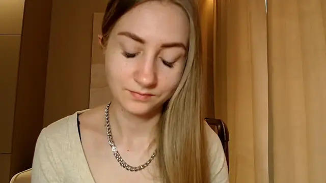 Snapshot of BluueSilk chatting on 16, 1, 2025 BluueSilk online show from 16, 1, 2025