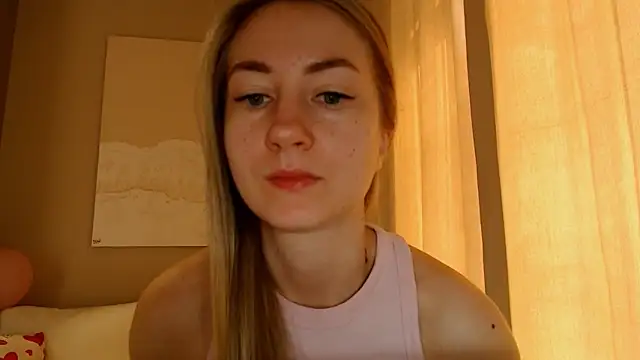 Snapshot of BluueSilk chatting on 10, 3, 2025 BluueSilk online show from 10, 3, 2025