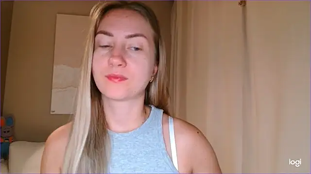 Snapshot of BluueSilk chatting on 19, 9, 2025 BluueSilk online show from 19, 9, 2025