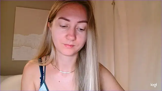 Snapshot of BluueSilk chatting on 25, 9, 2025 BluueSilk online show from 25, 9, 2025