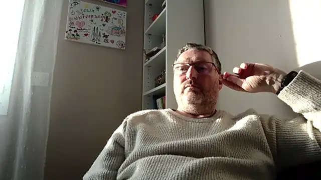 Snapshot of doudou310 chatting on 2, 3, 2026 doudou310 online show from 2, 3, 2026