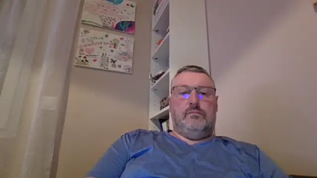 Snapshot of doudou310 chatting on 4, 3, 2026 doudou310 online show from 4, 3, 2026