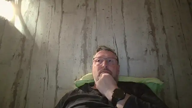 Snapshot of doudou310 chatting on 6, 4, 2026 doudou310 online show from 6, 4, 2026