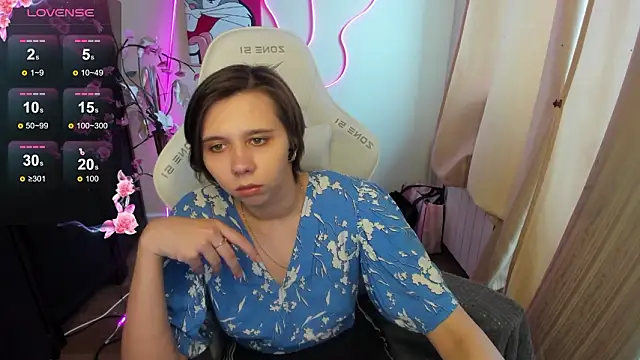 Scarlet Sirenn online show from 17, 2, 2026