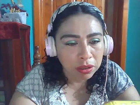 Snapshot of DalilahMx chatting on 22, 6, 2026 DalilahMx online show from 22, 6, 2026