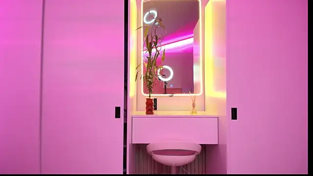 NaomiAmazing01 online show from 29, 3, 2026