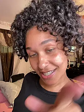 Snapshot of Jamalyce chatting on 7, 6, 2026 Jamalyce online show from 7, 6, 2026