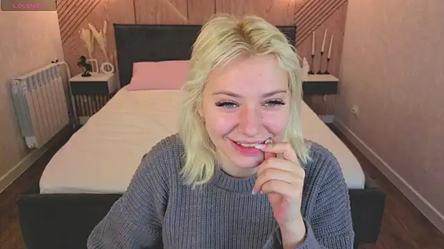 Snapshot of Kate_Krose chatting on 12, 4, 2026 Kate Krose online show from 12, 4, 2026