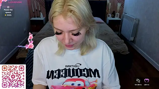 Snapshot of Kate_Krose chatting on 9, 6, 2026 Kate Krose online show from 9, 6, 2026