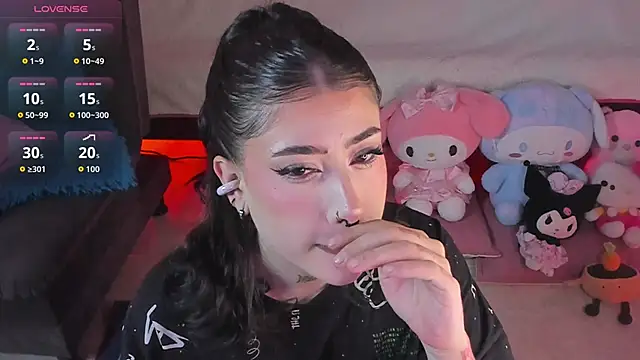 Snapshot of Tamara_uwu chatting on 3, 3, 2026 Tamara uwu online show from 3, 3, 2026