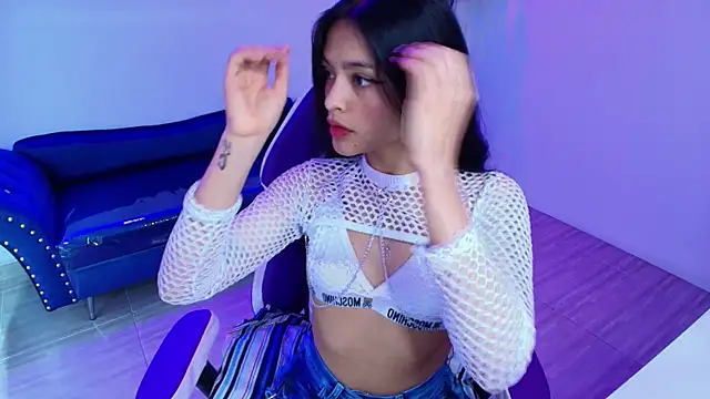 Maddie T18 online show from 10, 4, 2026