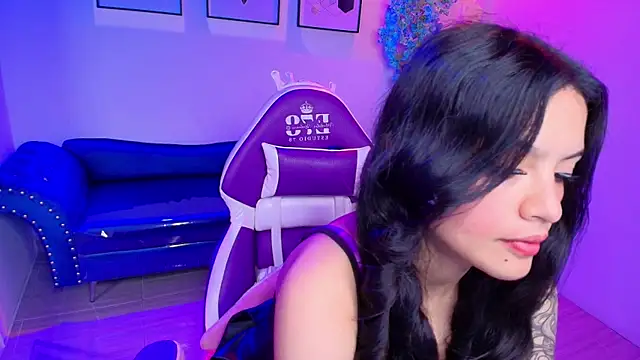 Snapshot of Maddie_T18 chatting on 21, 5, 2026 Maddie T18 online show from 21, 5, 2026