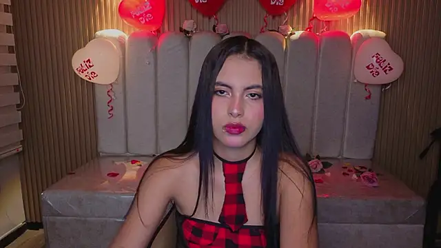 Perla lovely  online show from 14, 2, 2026