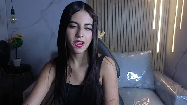 Snapshot of Perla_lovely_ chatting on 27, 5, 2026 Perla lovely online show from 27, 5, 2026