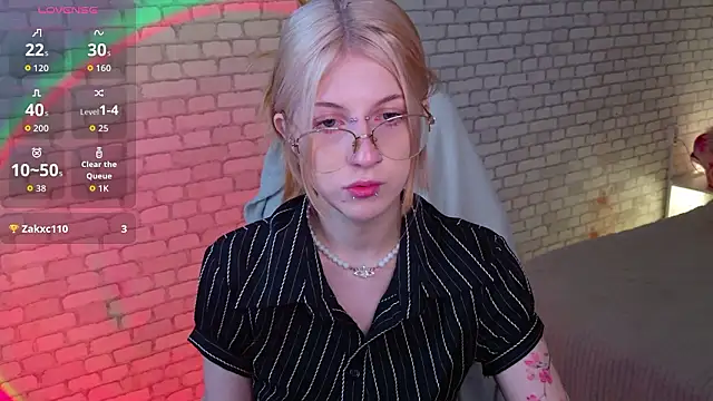 Snapshot of alicedews chatting on 25, 2, 2026 alicedews online show from 25, 2, 2026