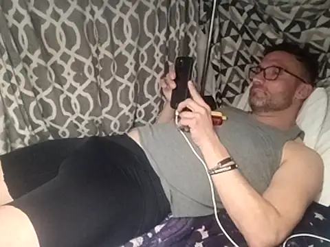 Snapshot of CashDaddyxx chatting on 3, 3, 2026 CashDaddyxx online show from 3, 3, 2026