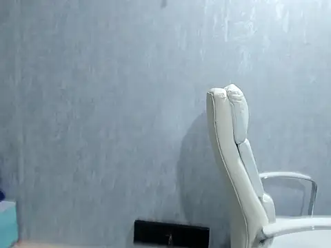 Snapshot of emilyvondark chatting on 11, 3, 2026 emilyvondark online show from 11, 3, 2026