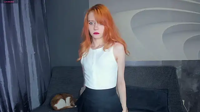 Snapshot of TarynPalek chatting on 27, 5, 2026 TarynPalek online show from 27, 5, 2026