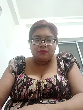 Elie Hallway online show from 4, 2, 2026