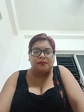 Snapshot of Elie_Hallway chatting on 28, 6, 2026 Elie Hallway online show from 28, 6, 2026
