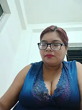 Snapshot of Elie_Hallway chatting on 4, 7, 2026 Elie Hallway online show from 4, 7, 2026