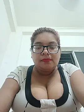 Snapshot of Elie_Hallway chatting on 9, 7, 2026 Elie Hallway online show from 9, 7, 2026