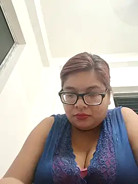 Snapshot of Elie_Hallway chatting on 17, 7, 2026 Elie Hallway online show from 17, 7, 2026
